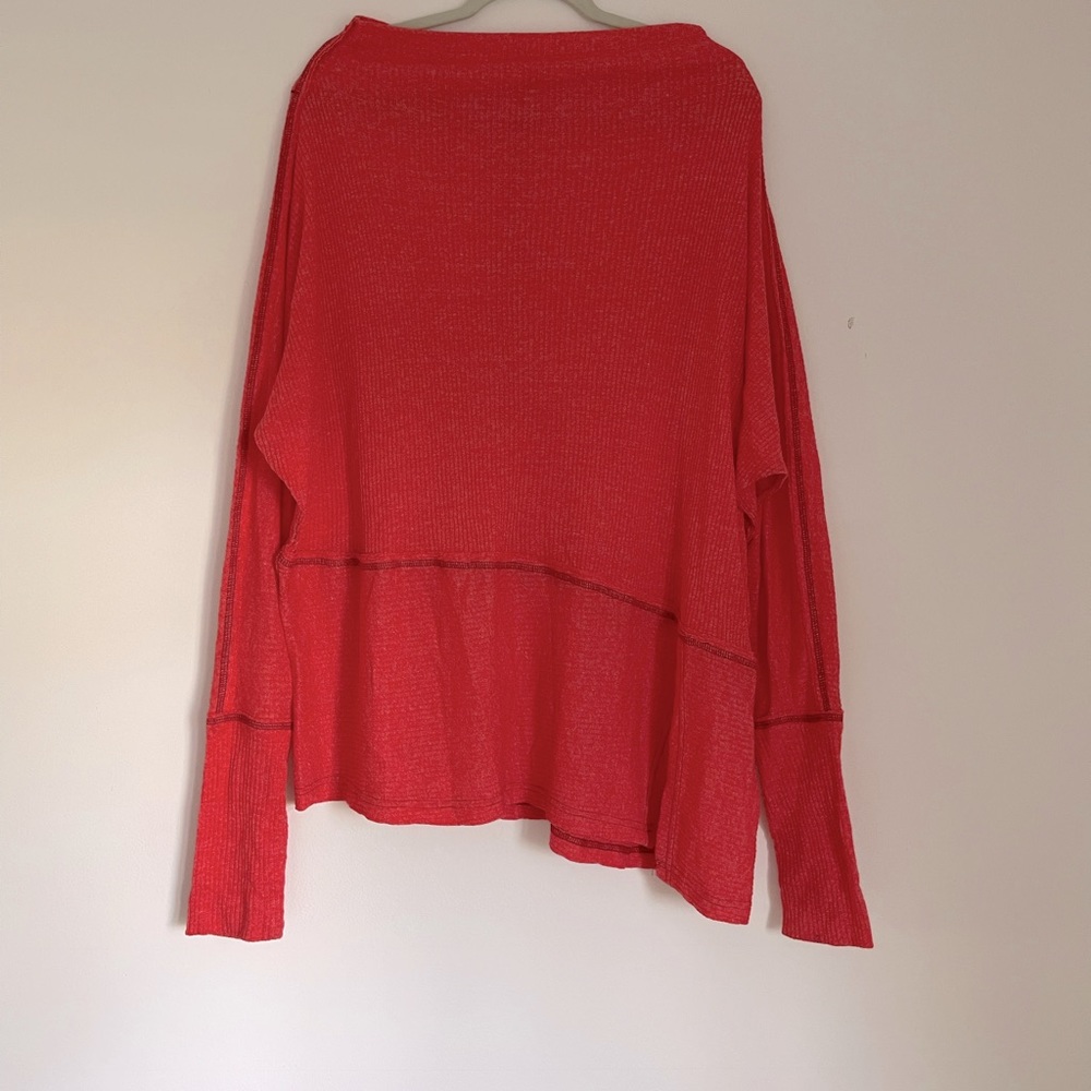 Red yoga loose long sleeve top